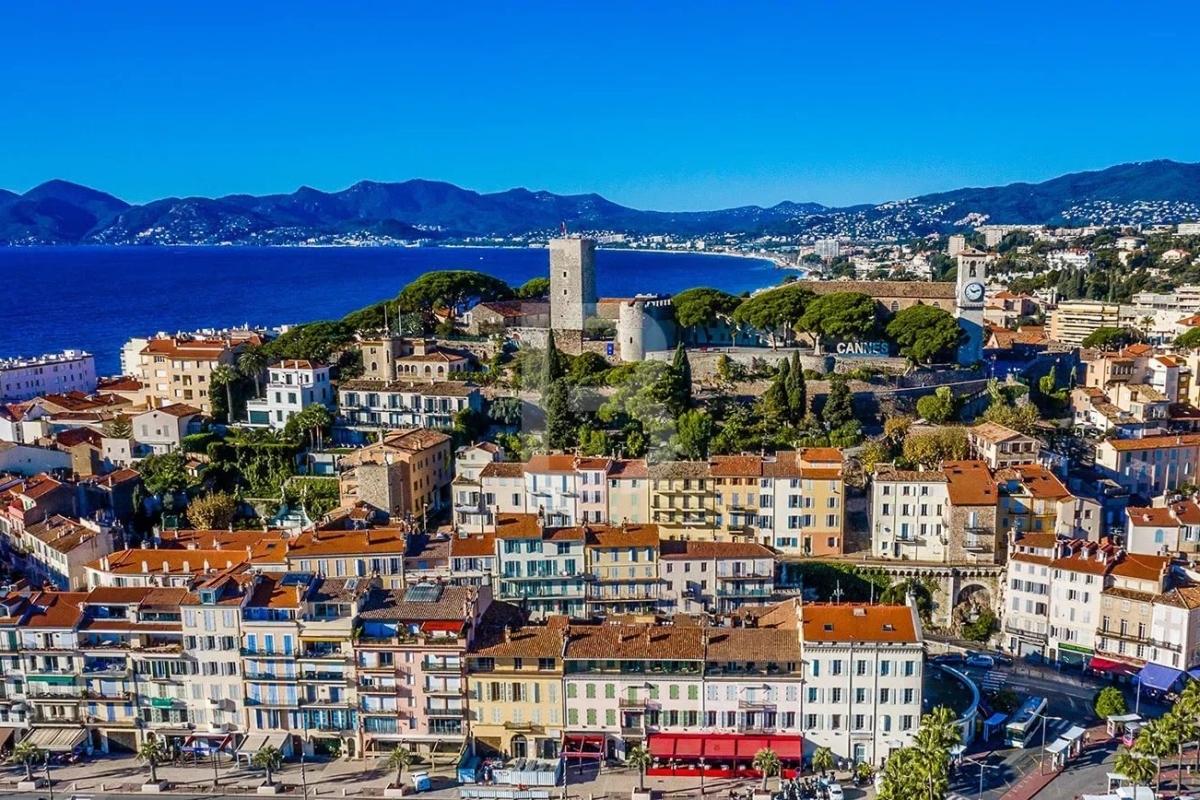 Immeuble - 5 pièces - 65 m² - Cannes