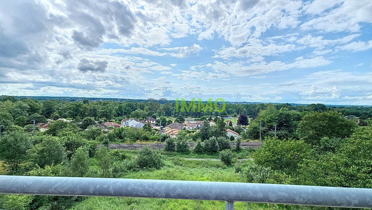 Immeuble - 400 m² - Abrest