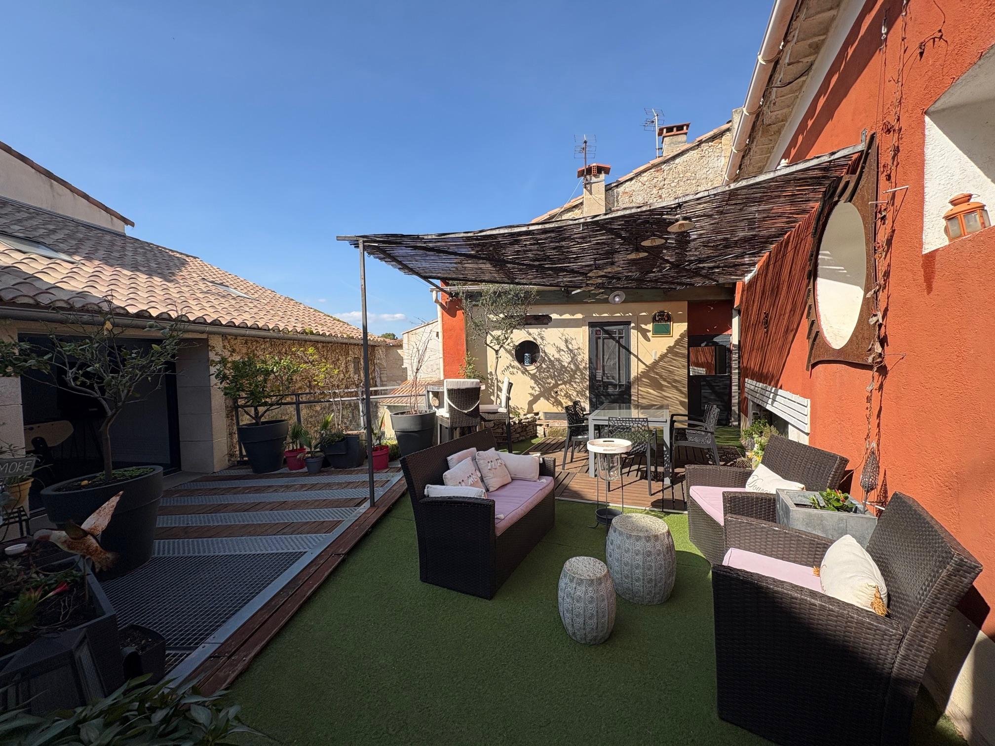 Demeure - 7 pièces - 35 m² - Pouzols