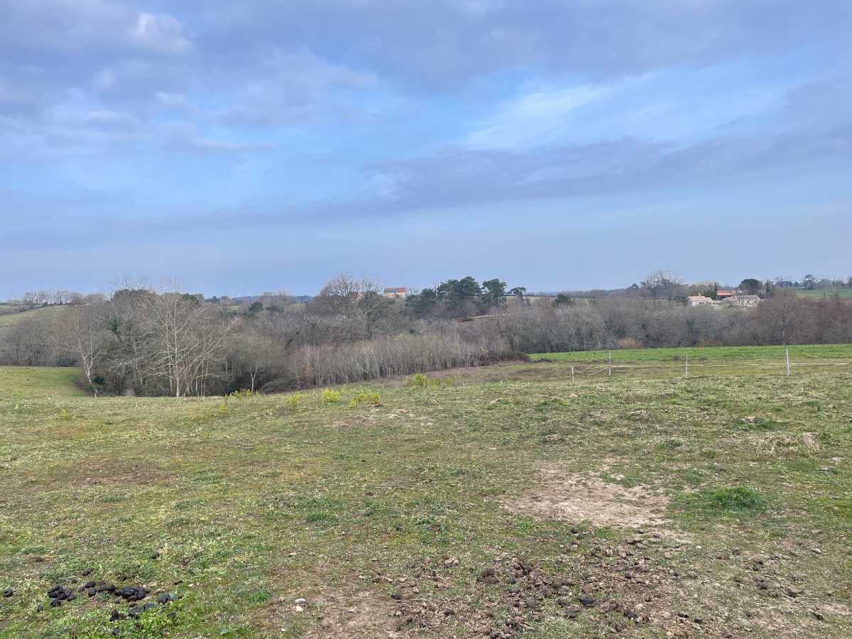 Terrain 1200 m² · à Bassercles · 1 200 m² · 25 000 €