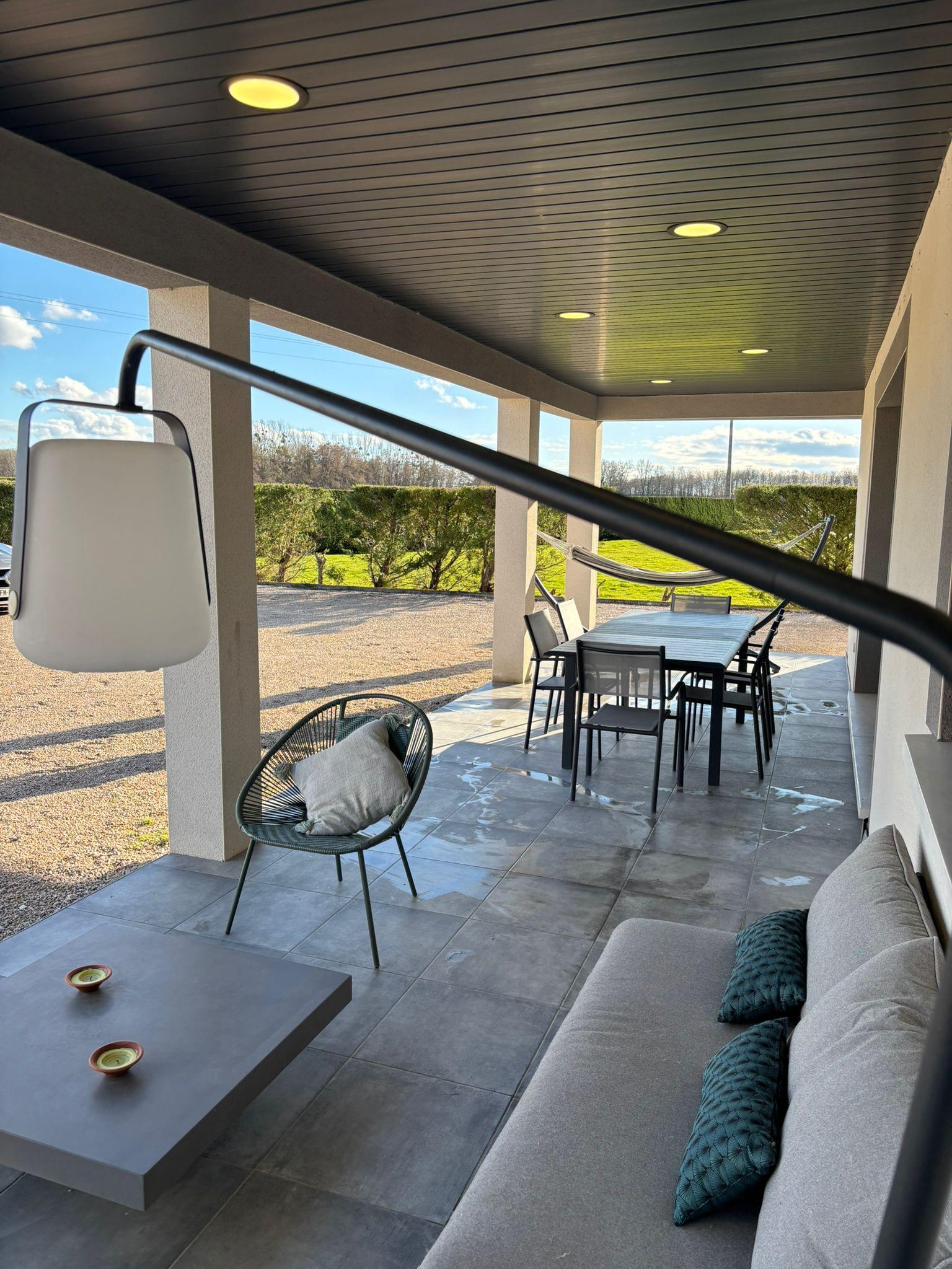 5 pièces 1537 m² · à Chaînée-des-Coupis · 1 537 m² · 279 000 €