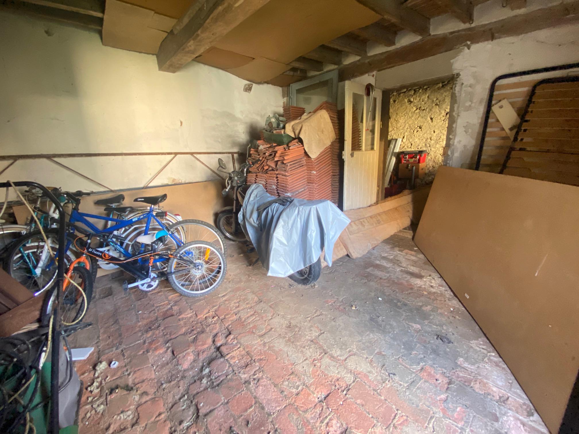 Maison 4 pièces 330 m² · à Magny-en-Vexin · 330 m² · 178 000 €