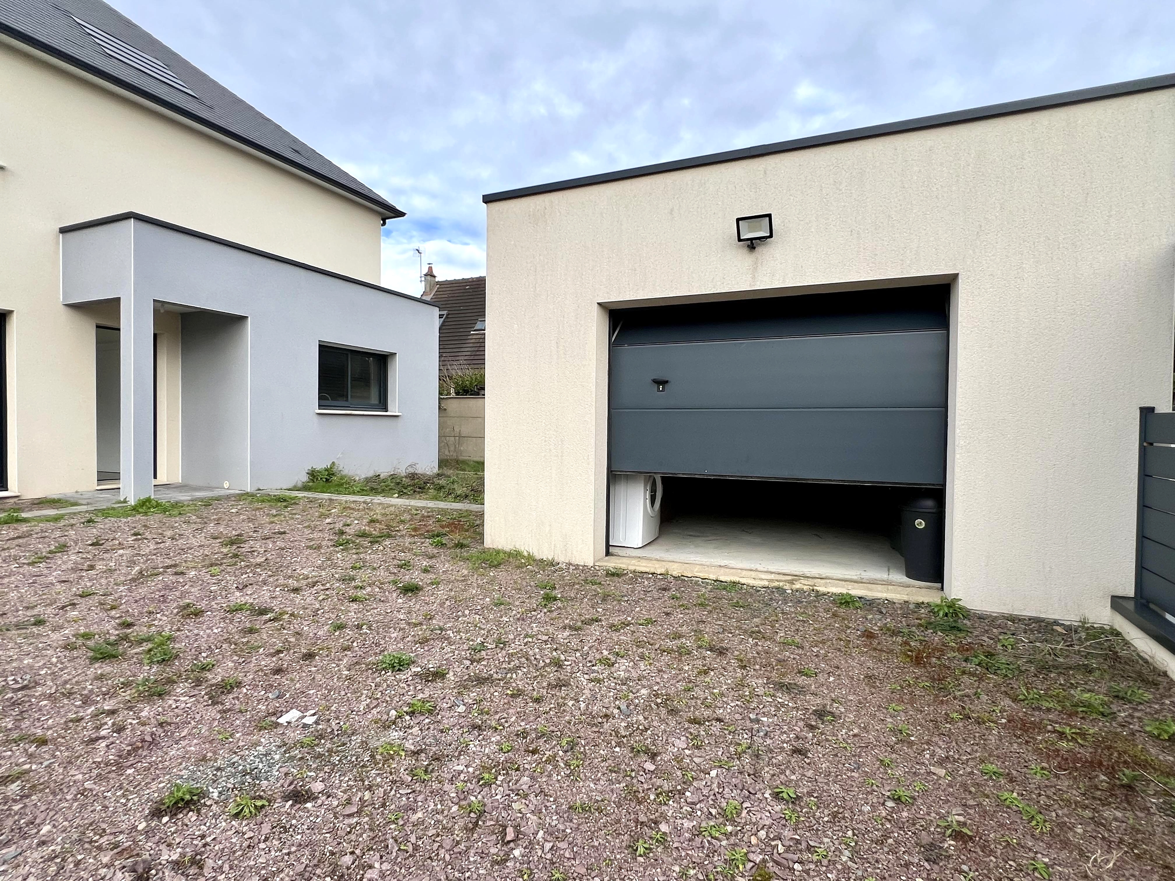 Maison - 6 pièces - 380 m² - Bretteville-sur-Odon