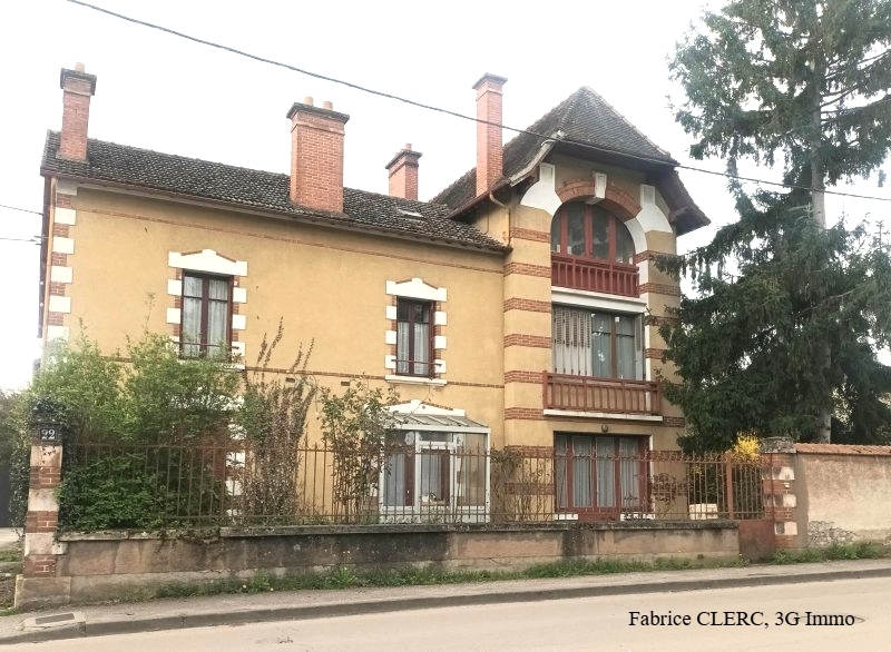 Maison 14 pièces 290 m² · à Auxerre · 290 m² · 325 000 €