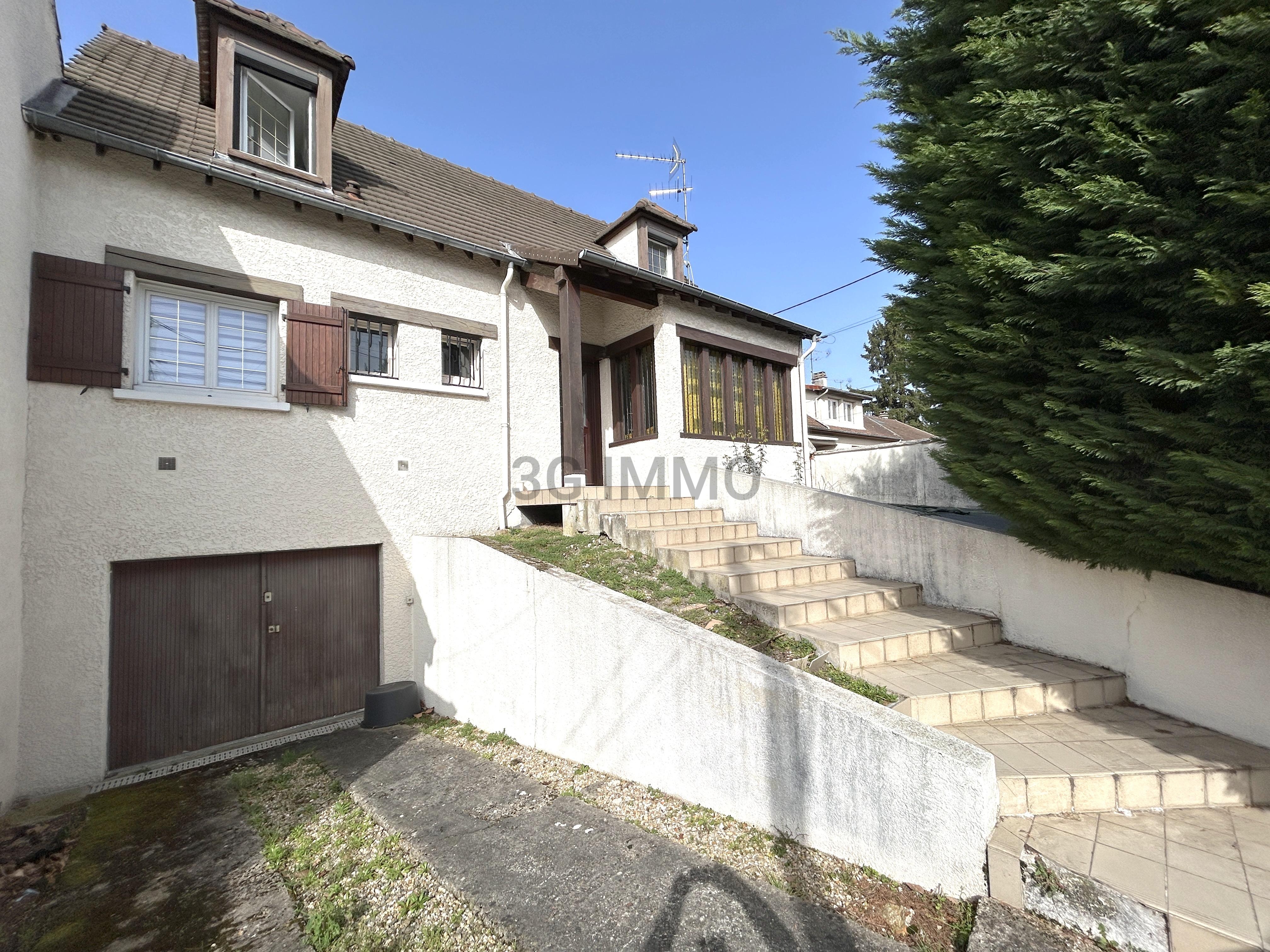 Maison 5 pièces 406 m² · à Livry-Gargan · 406 m² · 359 000 €