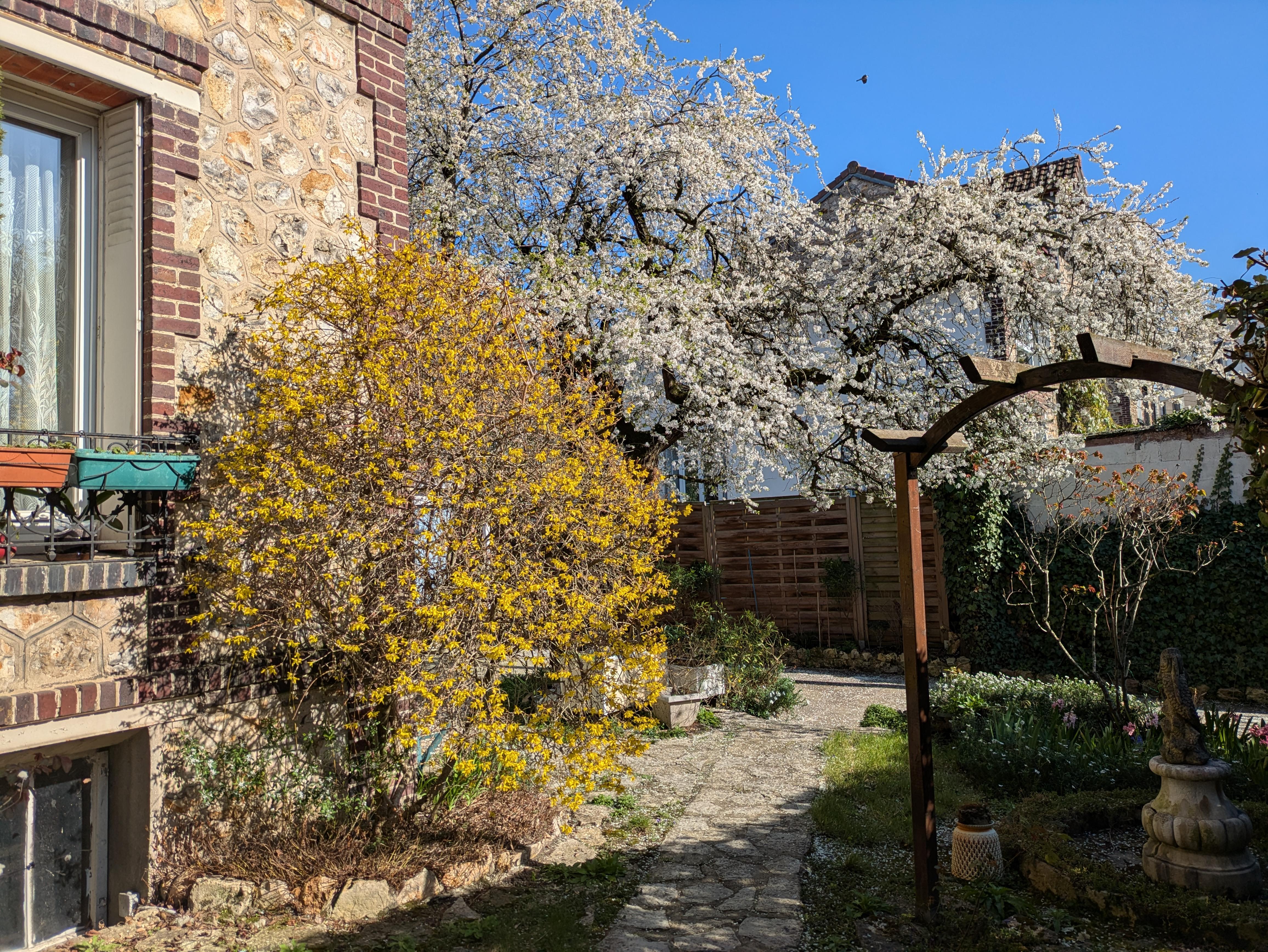 Maison 8 pièces 355 m² · à Deuil-la-Barre · 355 m² · 550 000 €