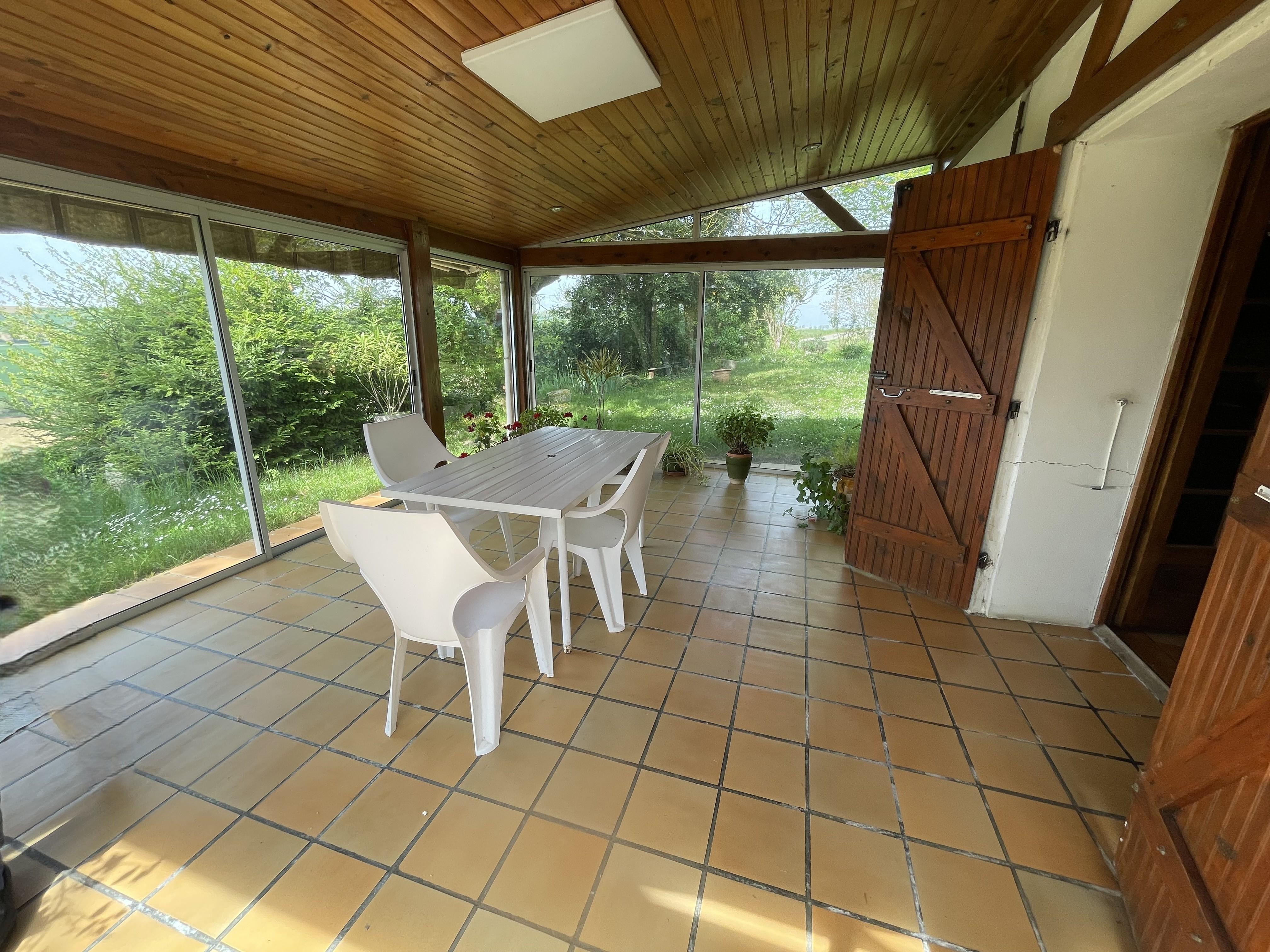 5 pièces 15000 m² · à Laplume · 15 000 m² · 229 900 €