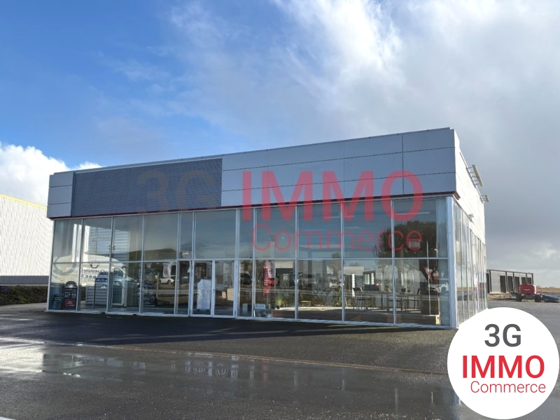Local commercial 340 m² · à Chauray · 340 m² · 4 200 €/mois