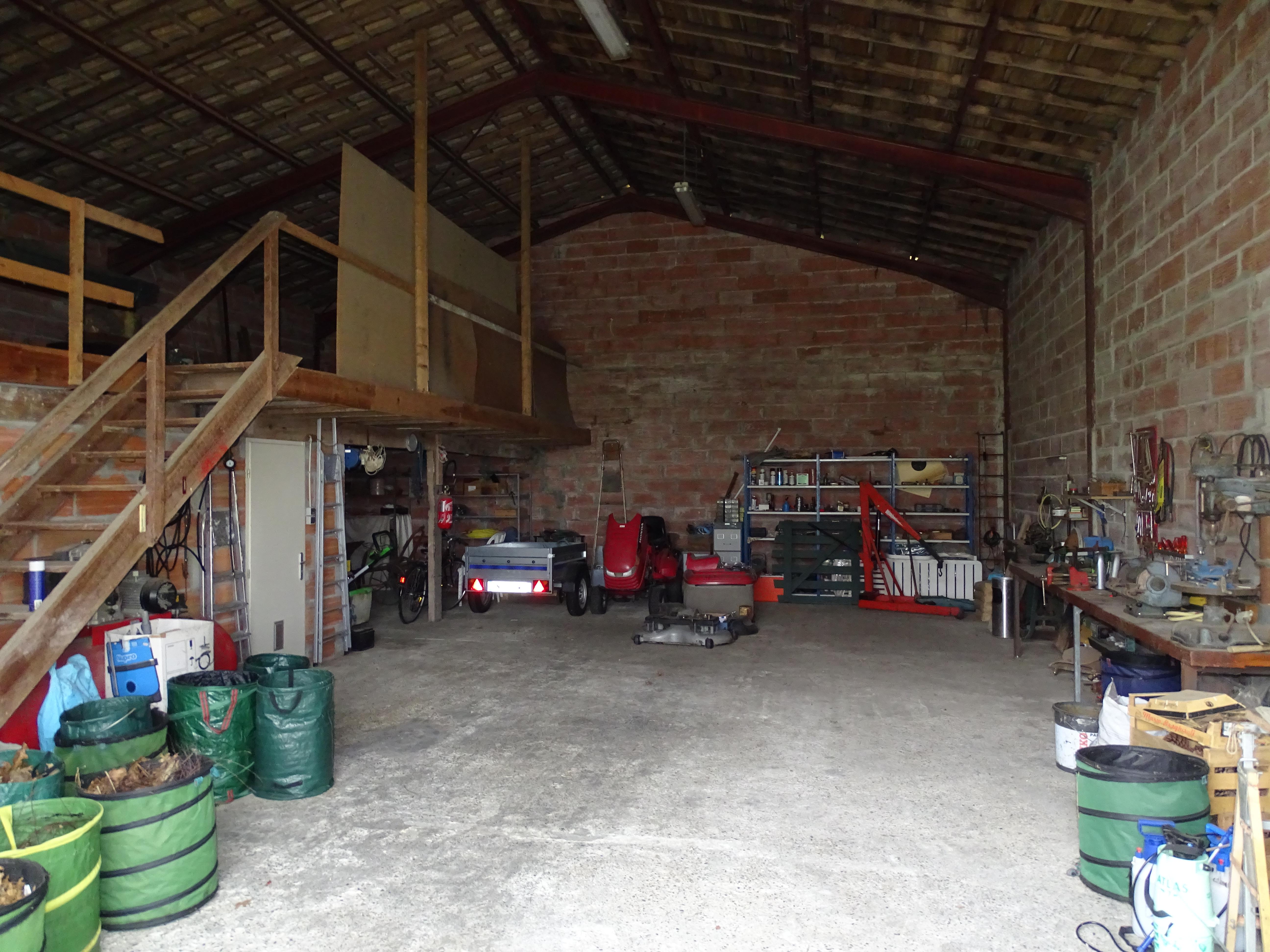 8 pièces 4231 m² · à Villeneuve-de-Marsan · 4 231 m² · 377 000 €