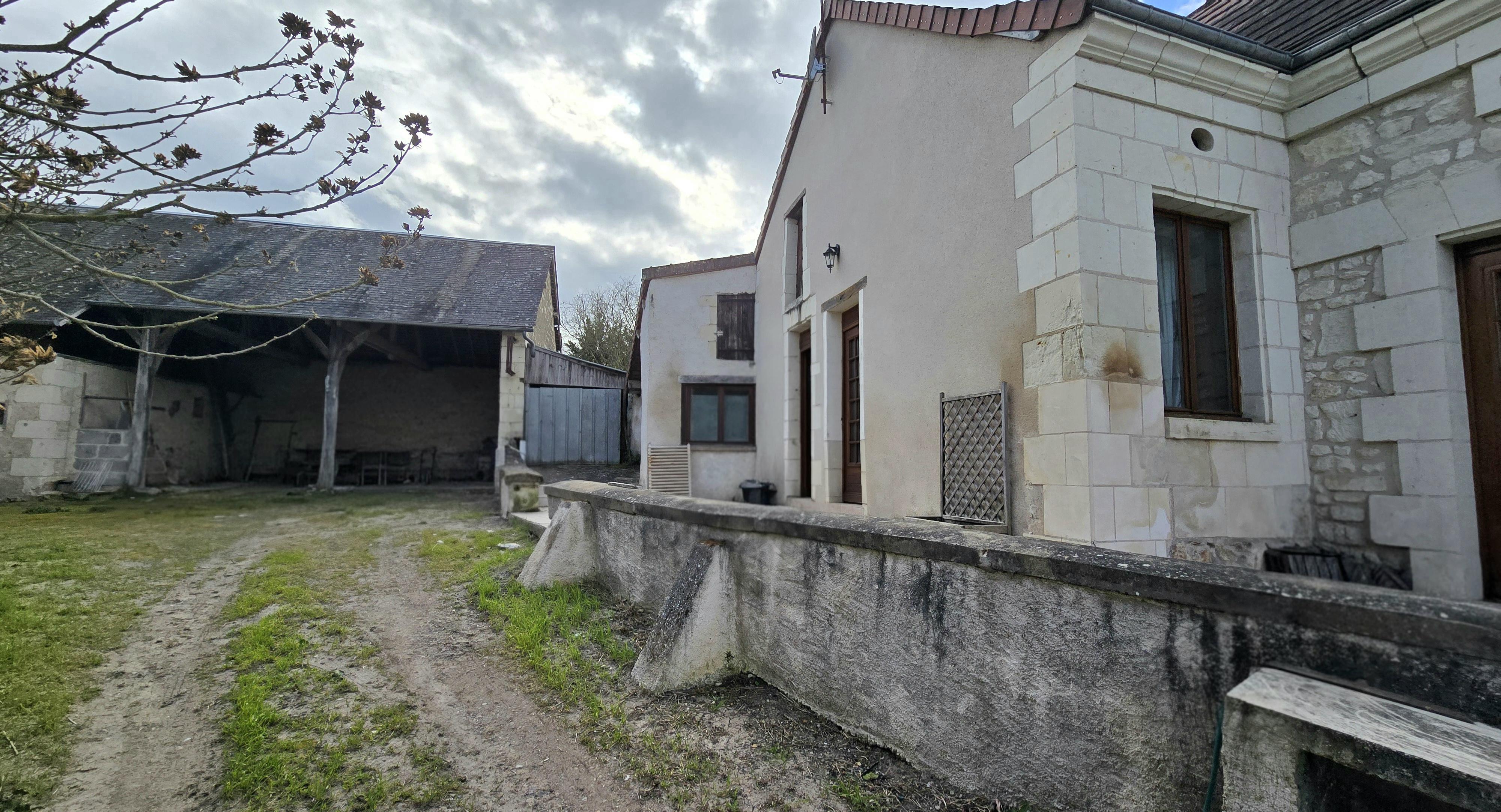 4 pièces 1233 m² · à Lésigny · 1 233 m² · 76 000 €