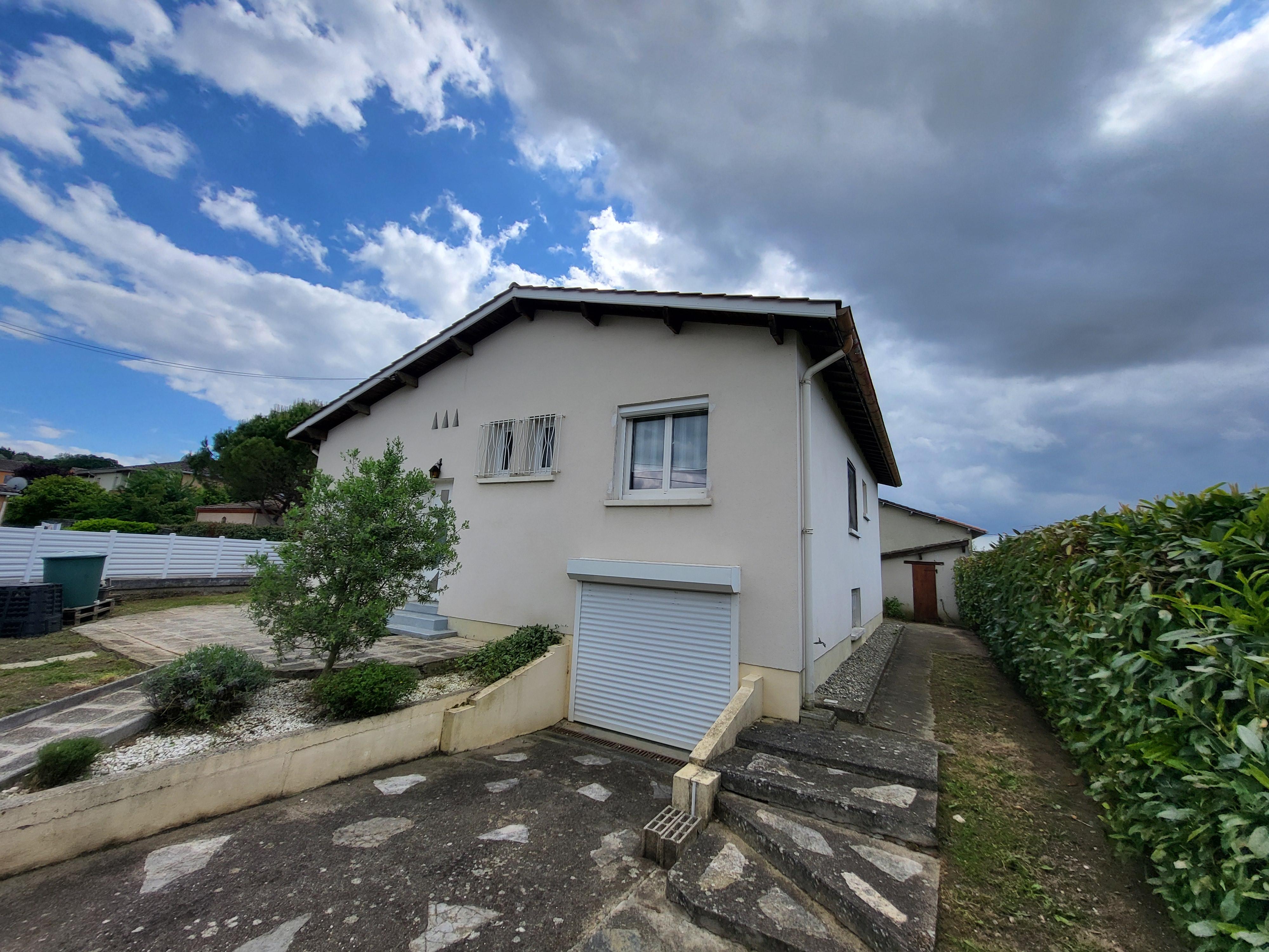 Maison 6 pièces 507 m² · à Caussade · 507 m² · 215 000 €