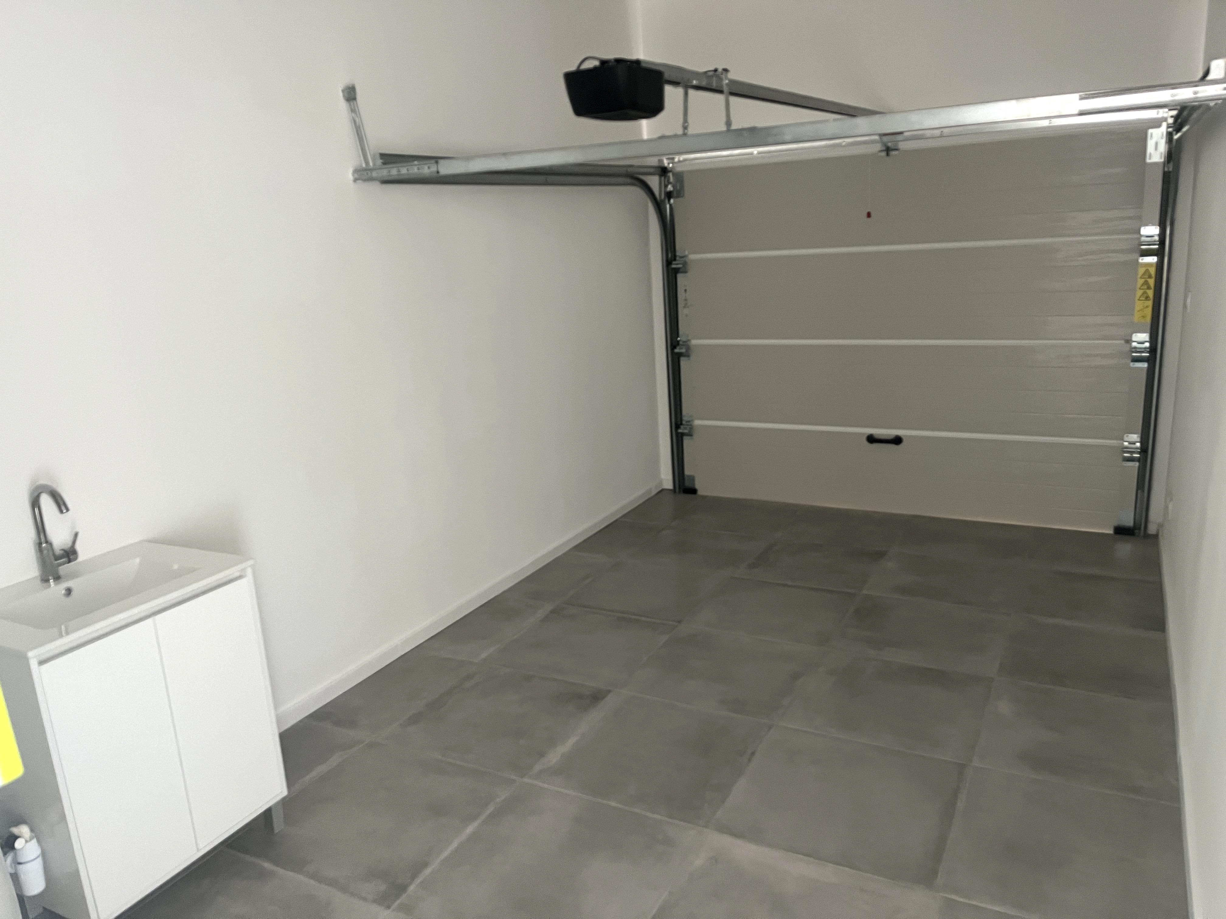 Maison 4 pièces 225 m² · à Sauvian · 225 m² · 310 000 €