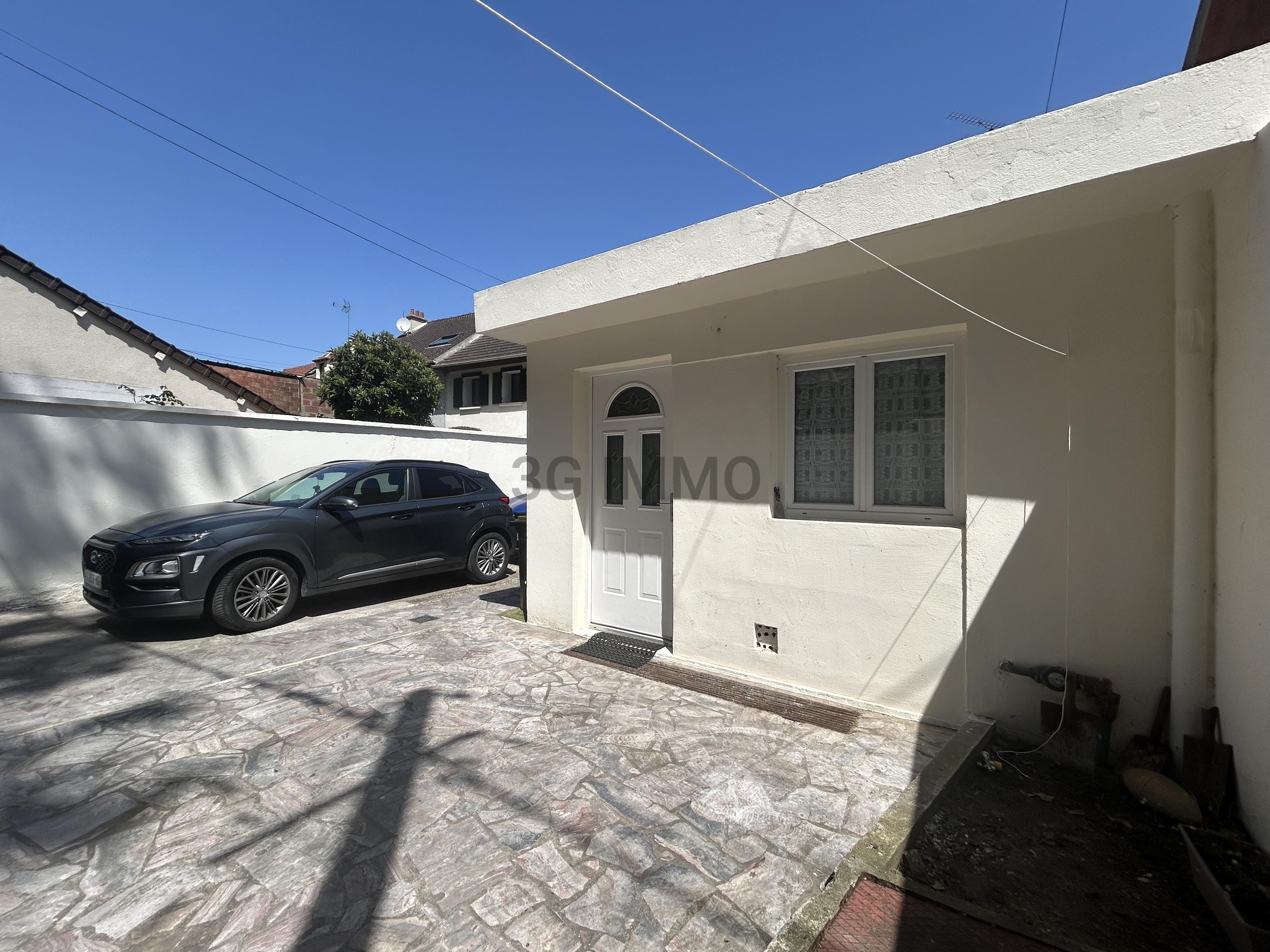 Maison 6 pièces 230 m² · à Coubron · 230 m² · 325 000 €