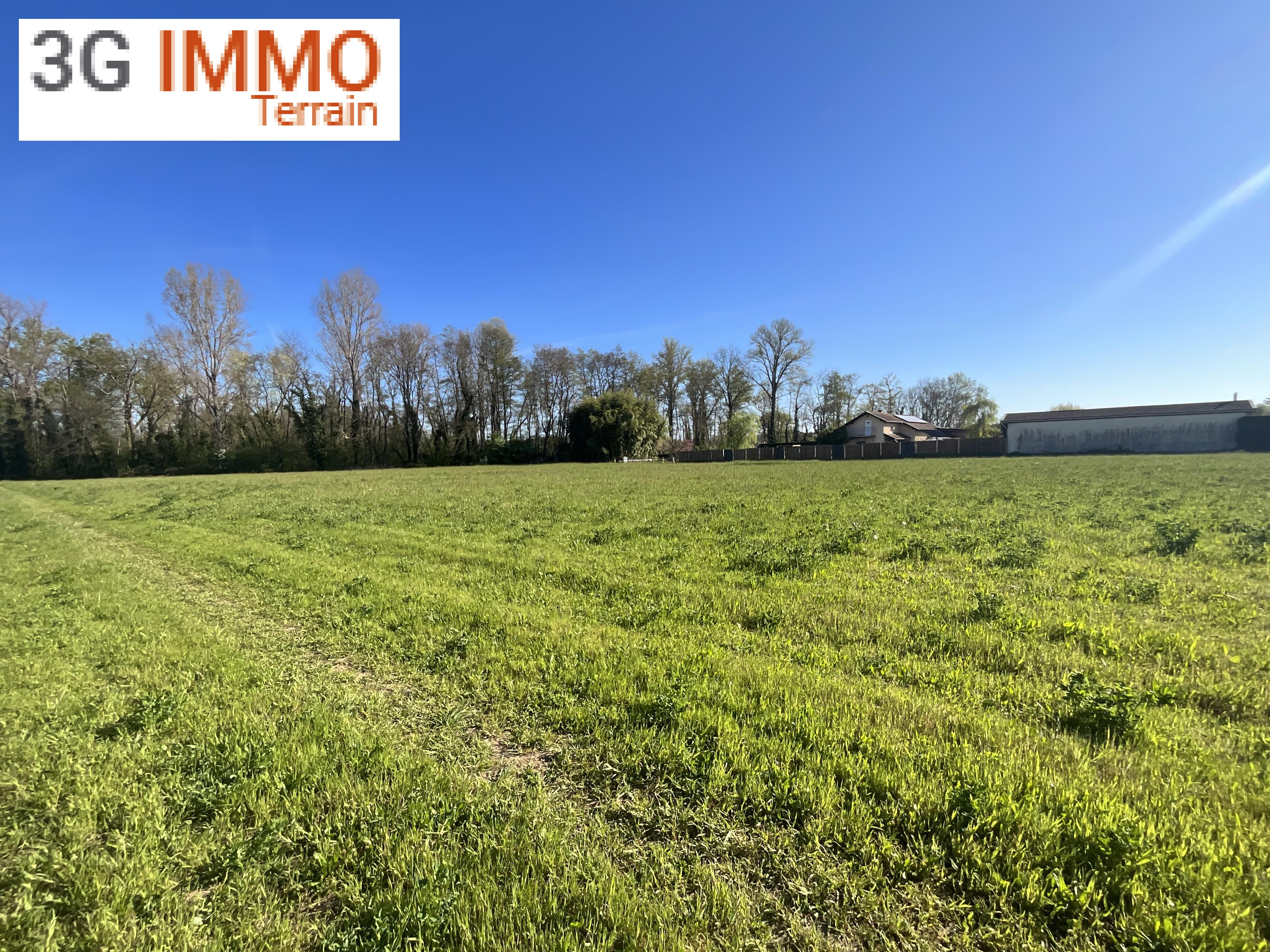 Terrain 440 m² · à Saint-Maurice-de-Gourdans · 440 m² · 153 000 €