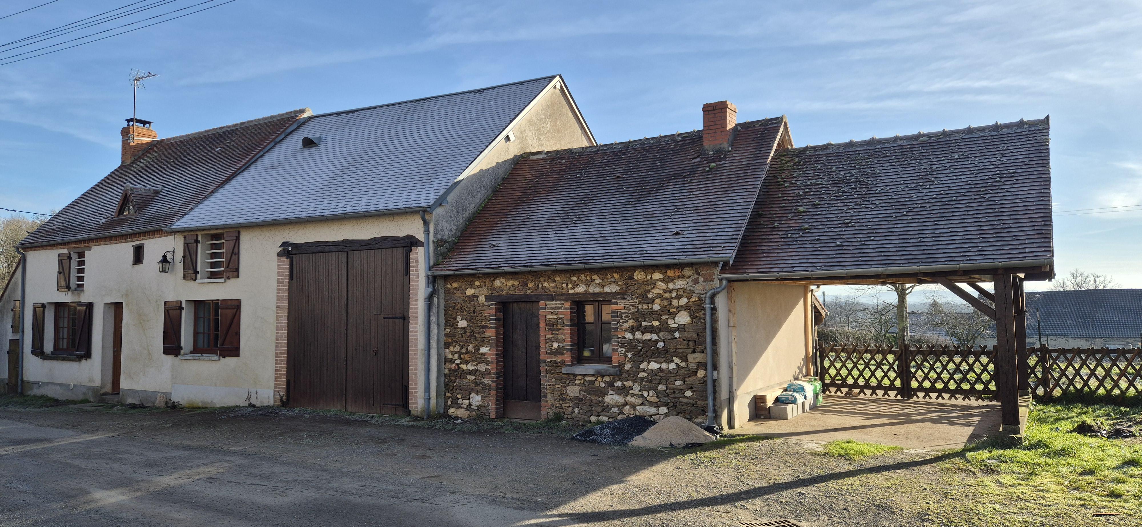 4 pièces 595 m² · à Moutier-Malcard · 595 m² · 136 500 €