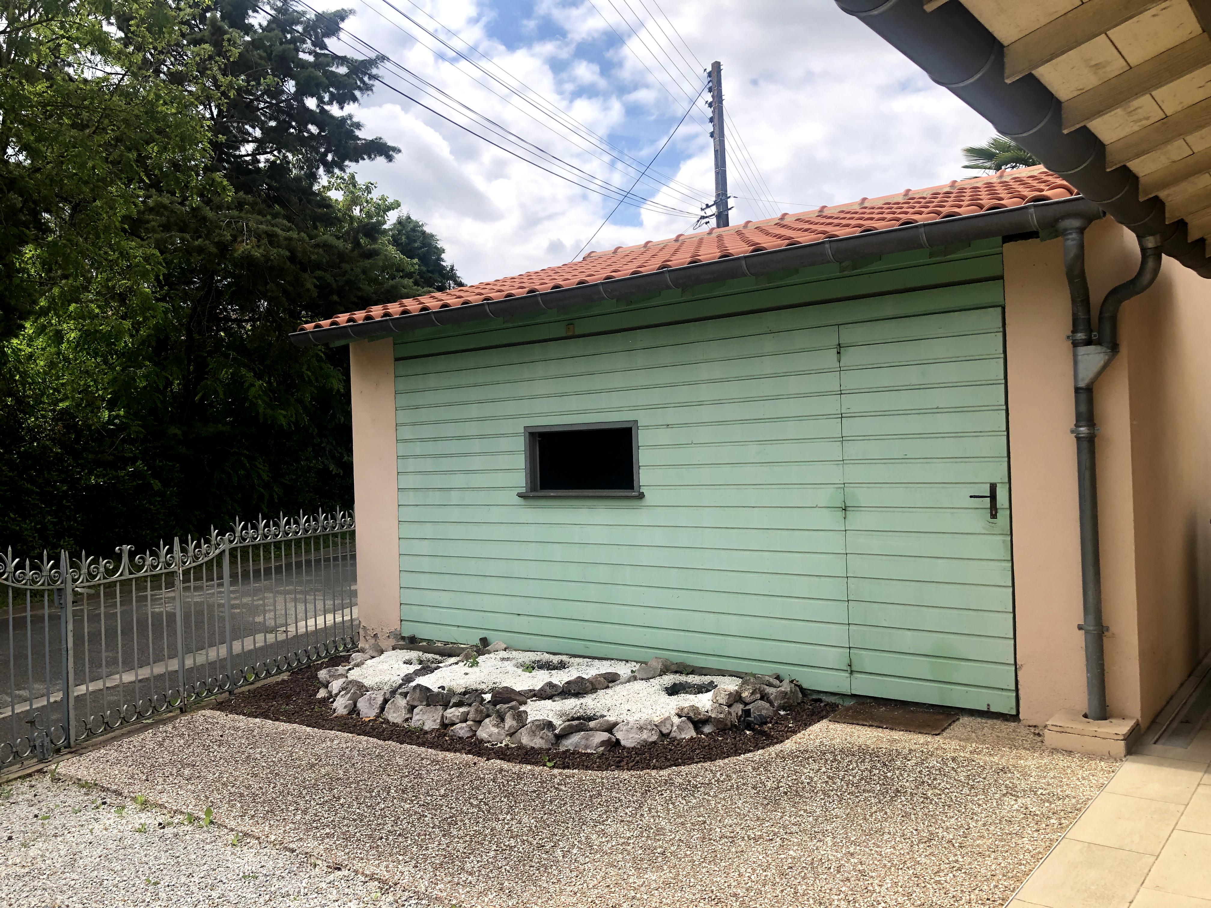 Maison 4 pièces 550 m² · à Coufouleux · 550 m² · 243 000 €