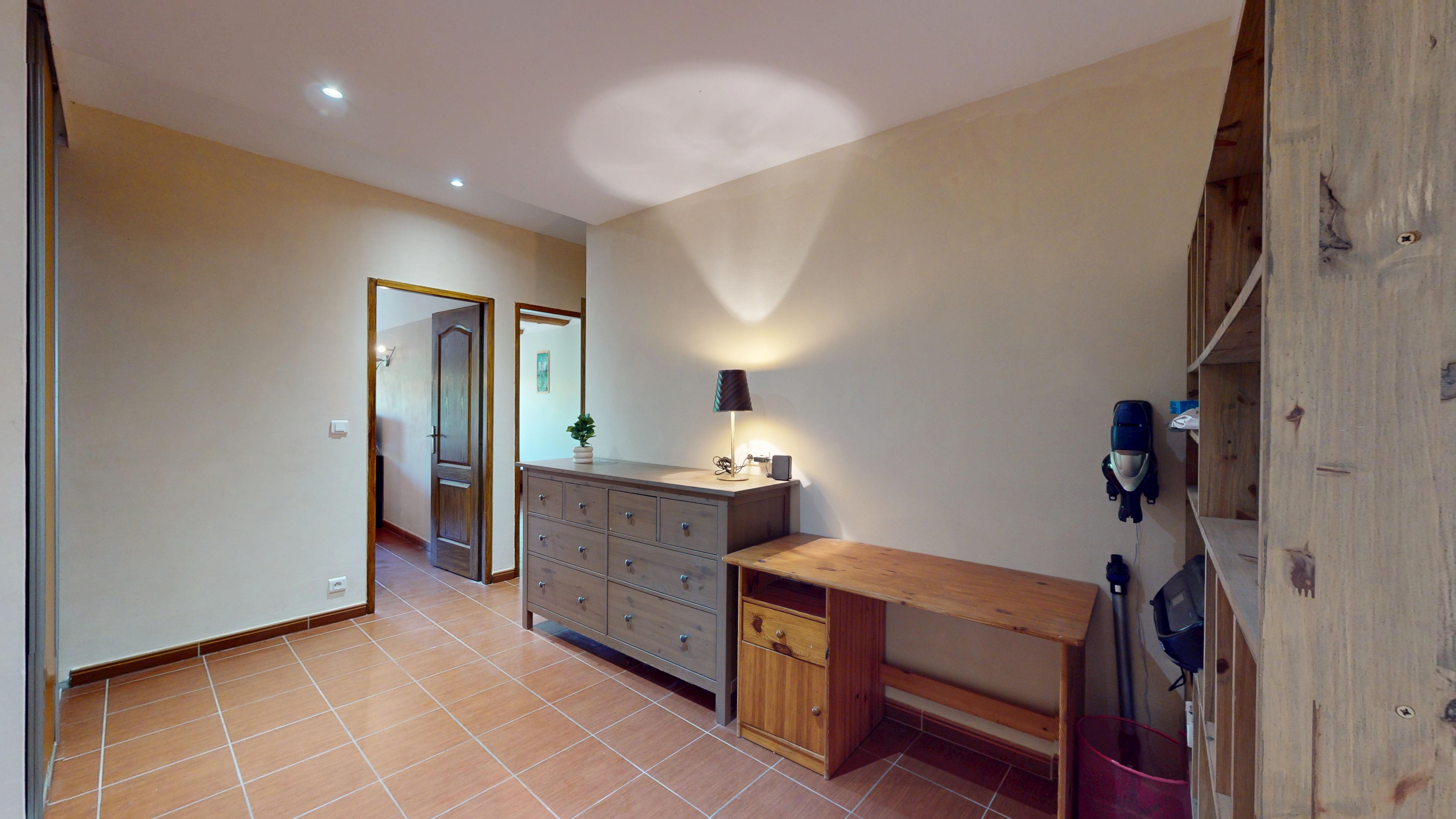 Maison 4 pièces 111 m² · à Le Pouget · 110,5 m² · 185 000 €