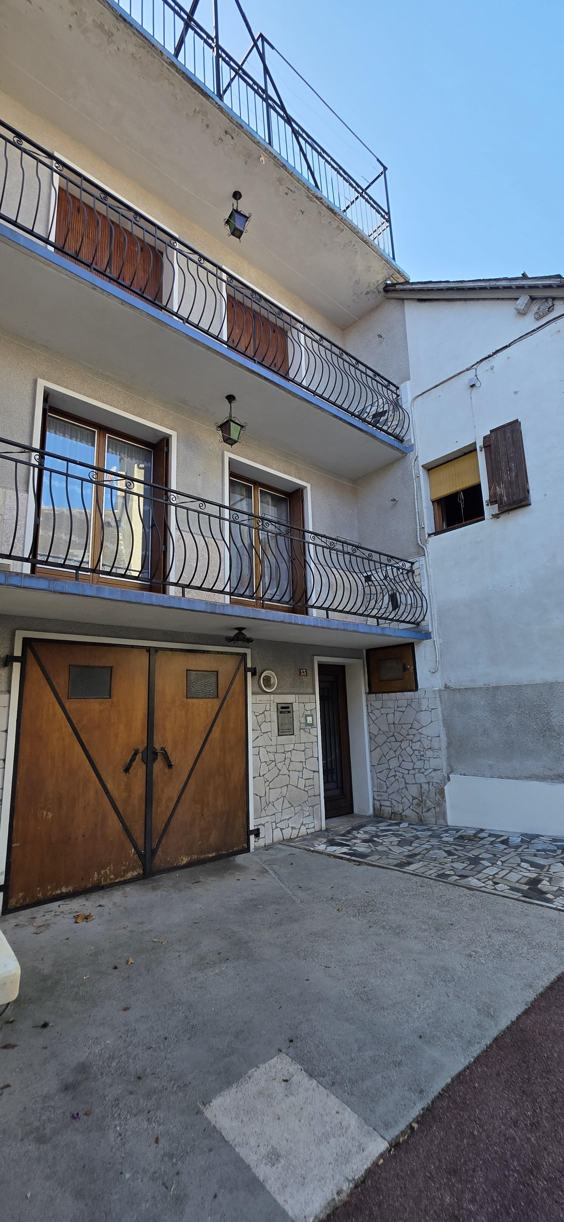 Maison 5 pièces 135 m² · à Culoz-Béon · 135 m² · 110 000 €