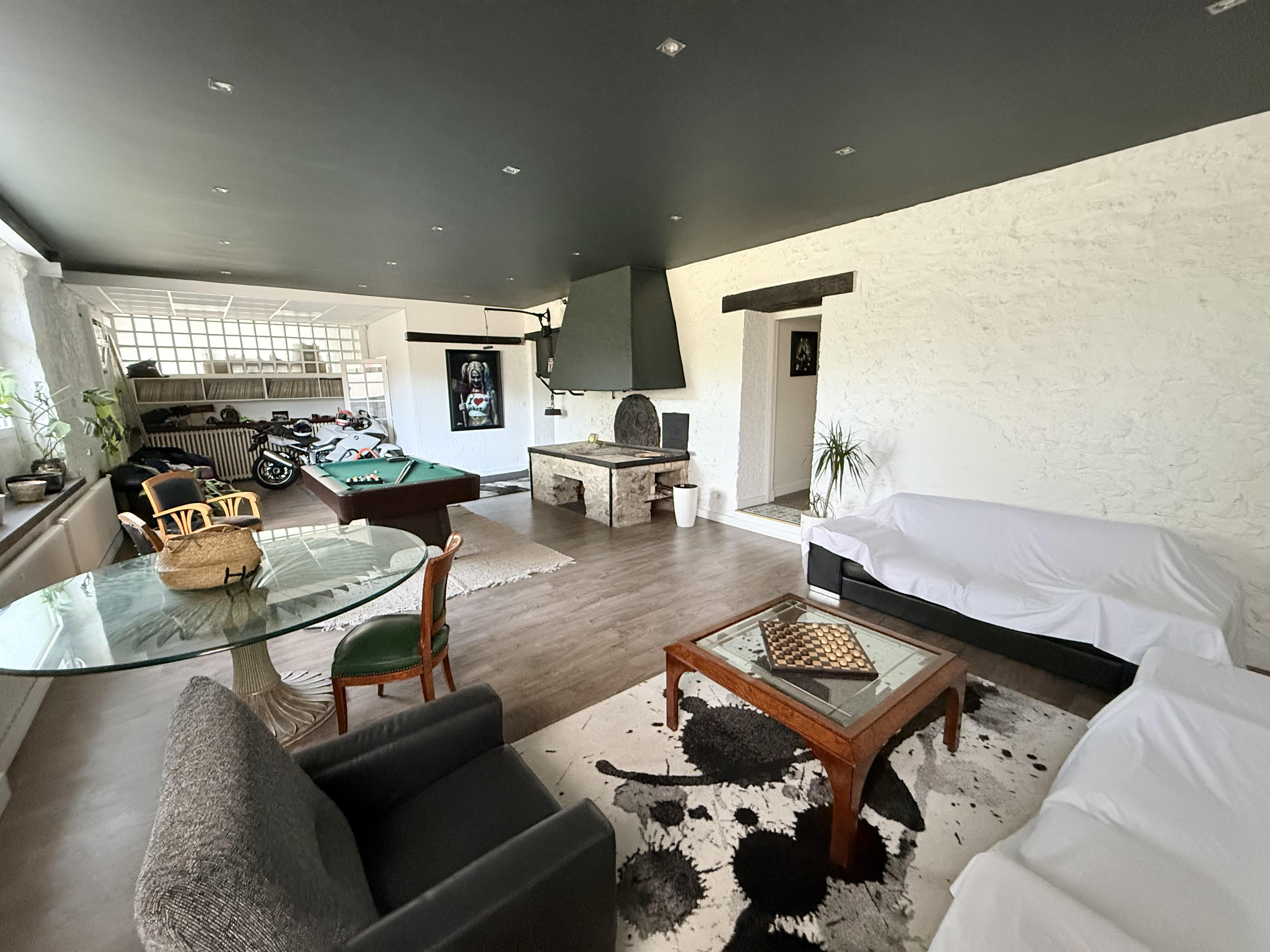 Maison 3 pièces 300 m² · à Réau · 300 m² · 965 000 €