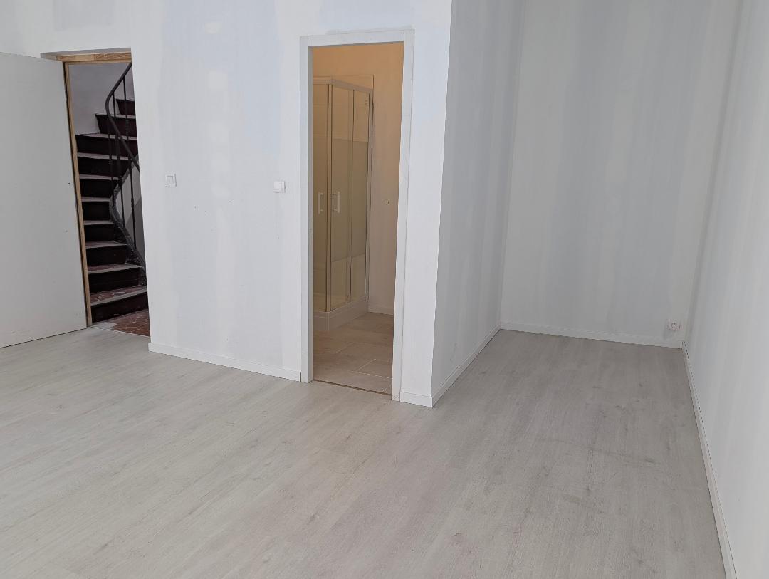 Studio - 27 m² - Marseille (5ème arr.)