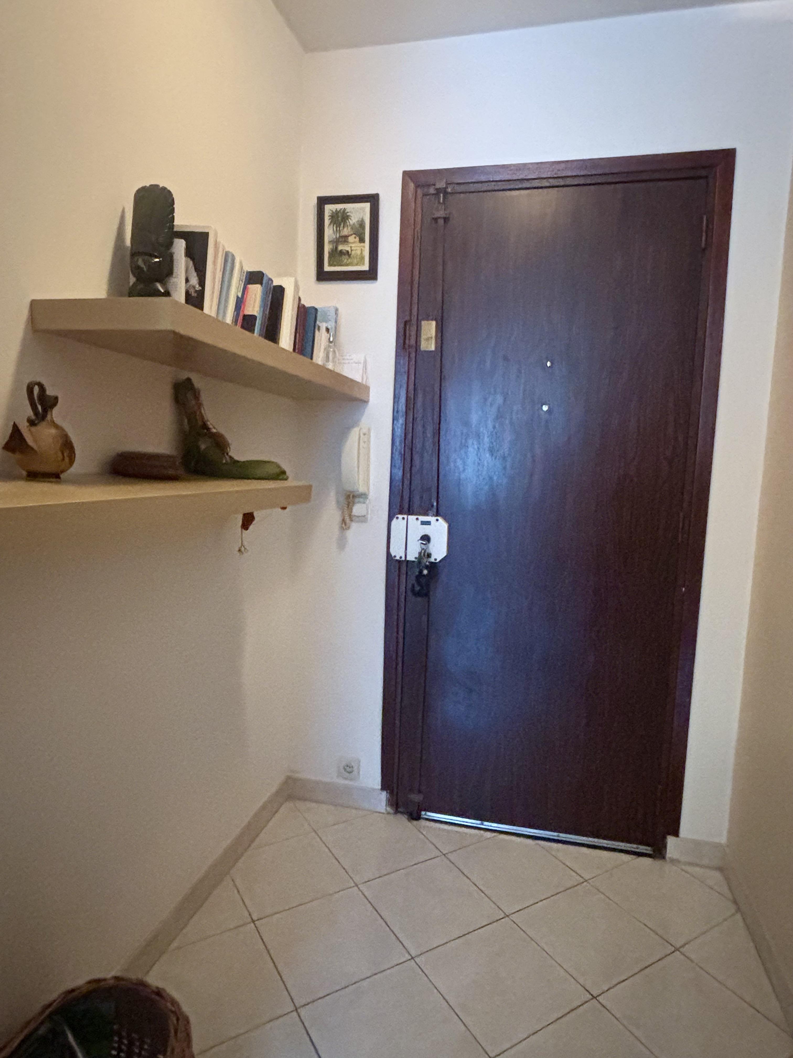 Appartement T2 - 2 pièces - 59.9 m² - Marseille (11ème arr.)