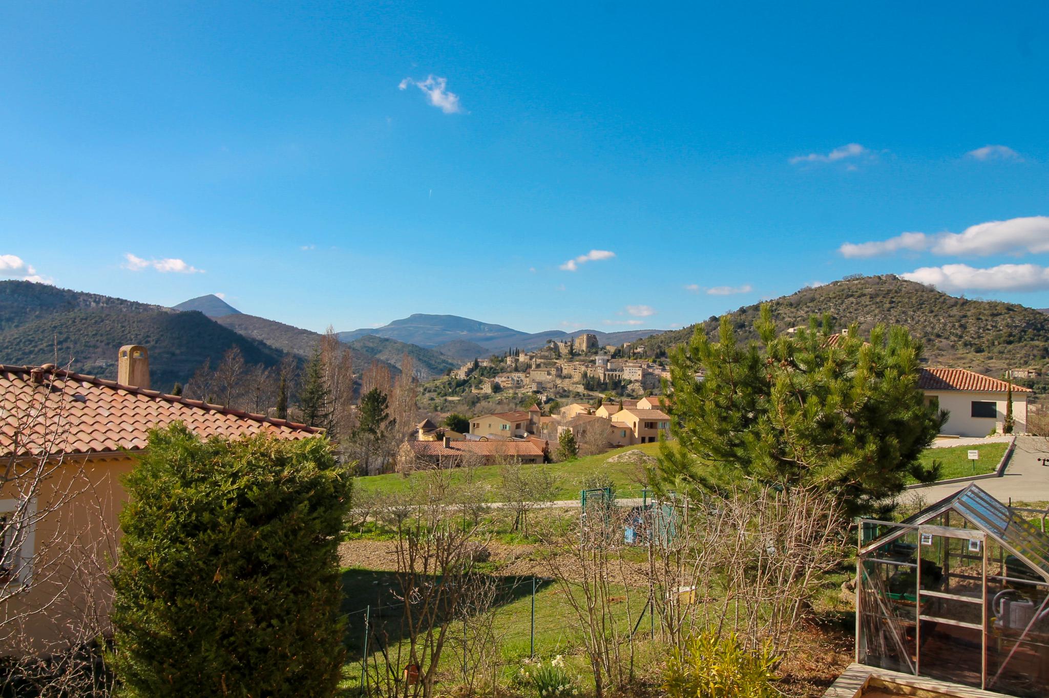 Maison 7 pièces 1422 m² · à Montbrun-les-Bains · 1 422 m² · 650 000 €