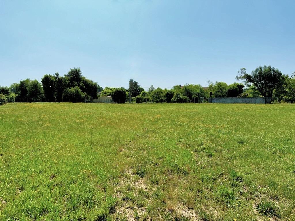 Terrain constructible - 6400 m² - Ambarès-et-Lagrave