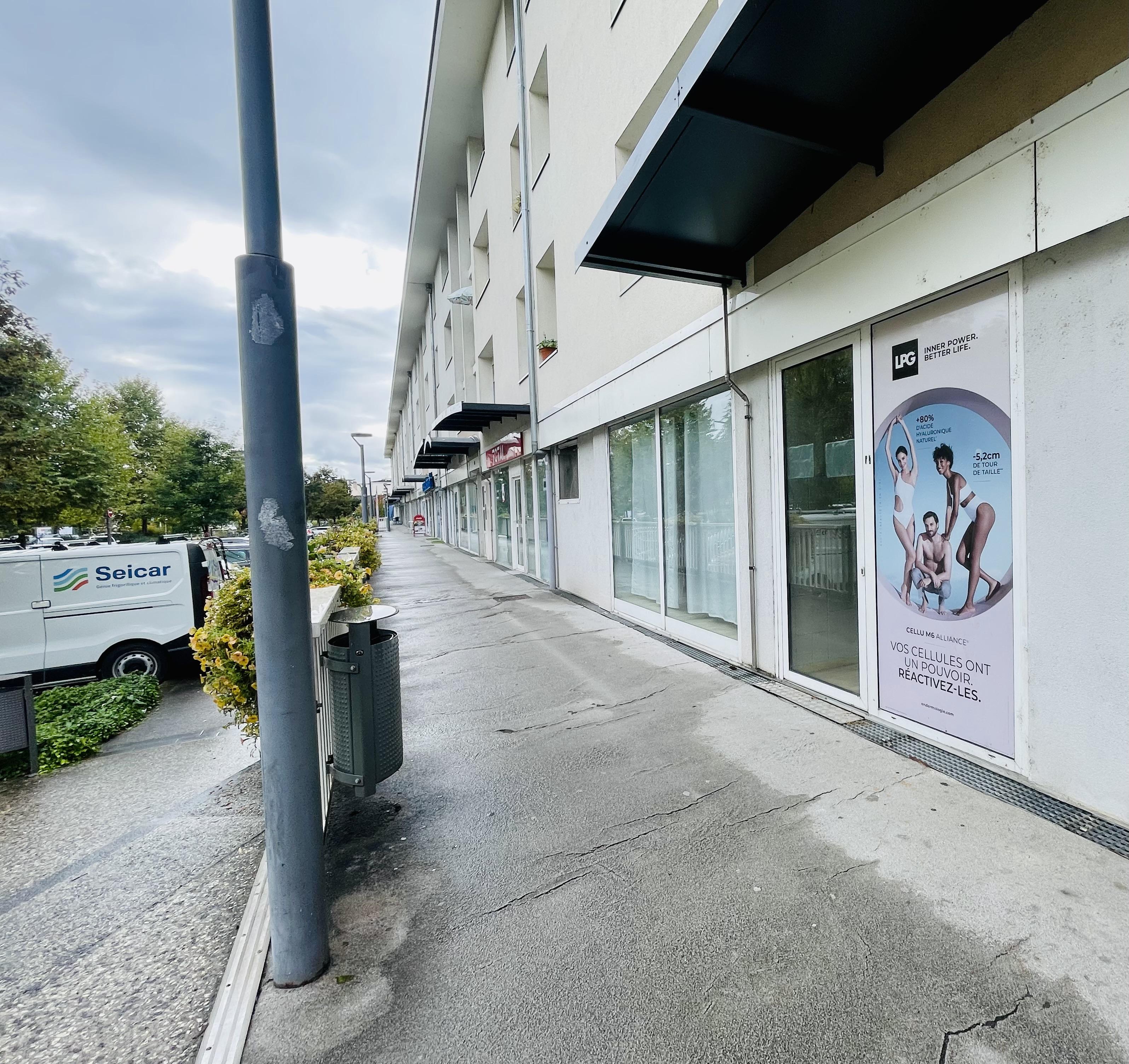 Local commercial 71 m²