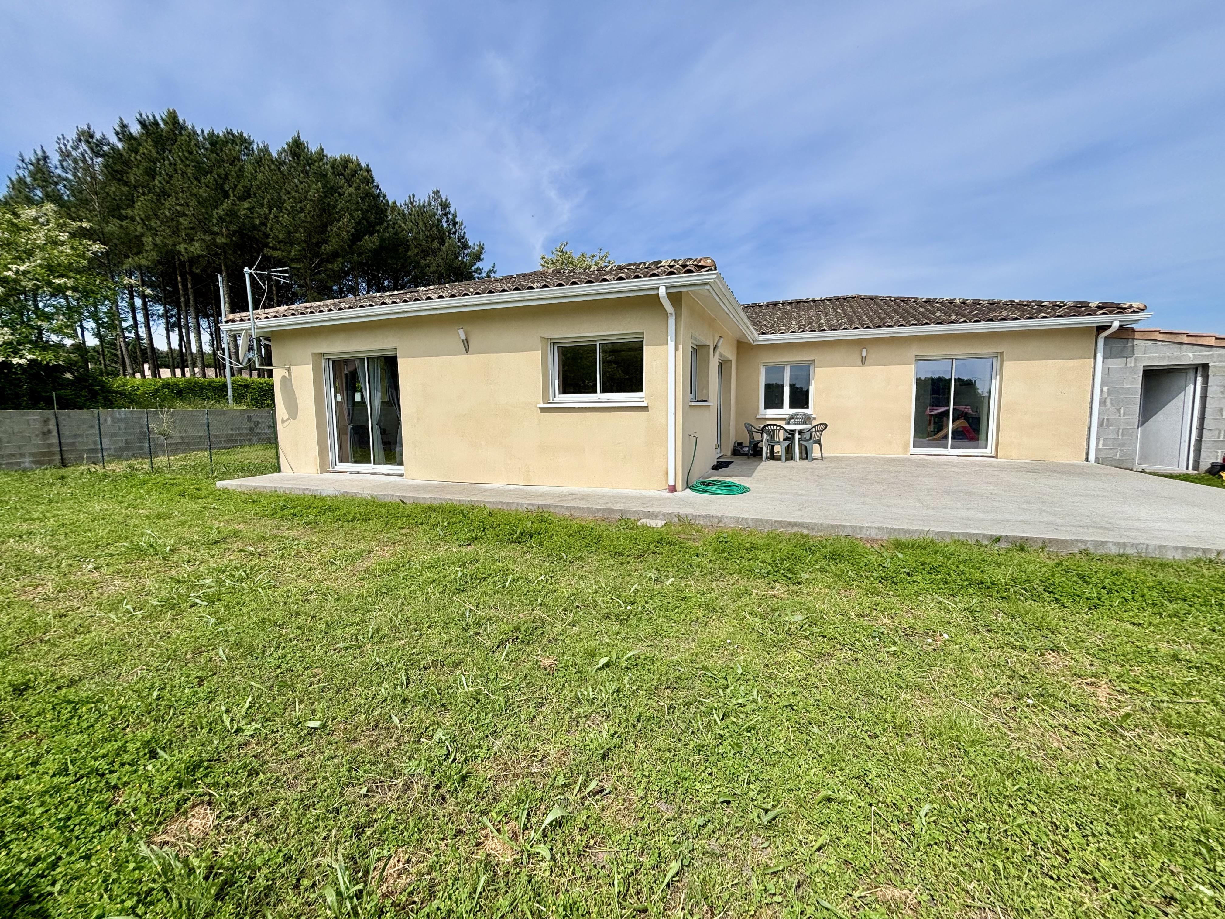 6 pièces 702 m² · à Toulenne · 702 m² · 259 000 €