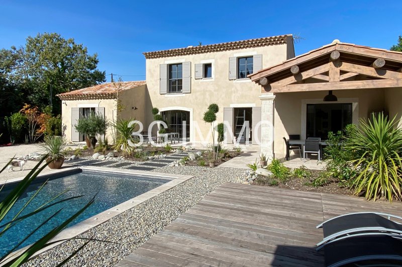 Maison à Marignane (13700)