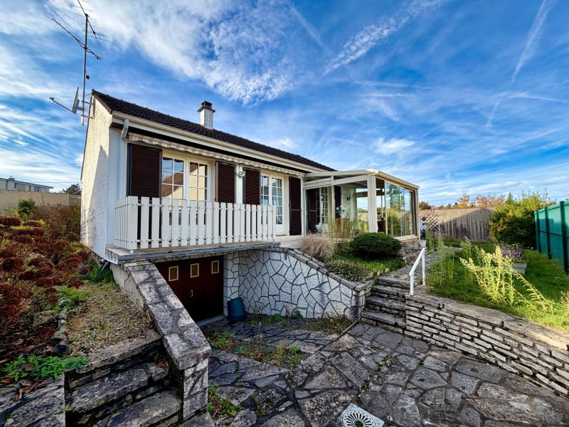 Maison à Saint-Pierre-Lès-Nemours (77140)