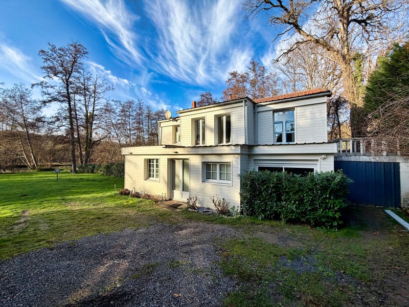 Maison à Bagneaux-sur-Loing (77167)