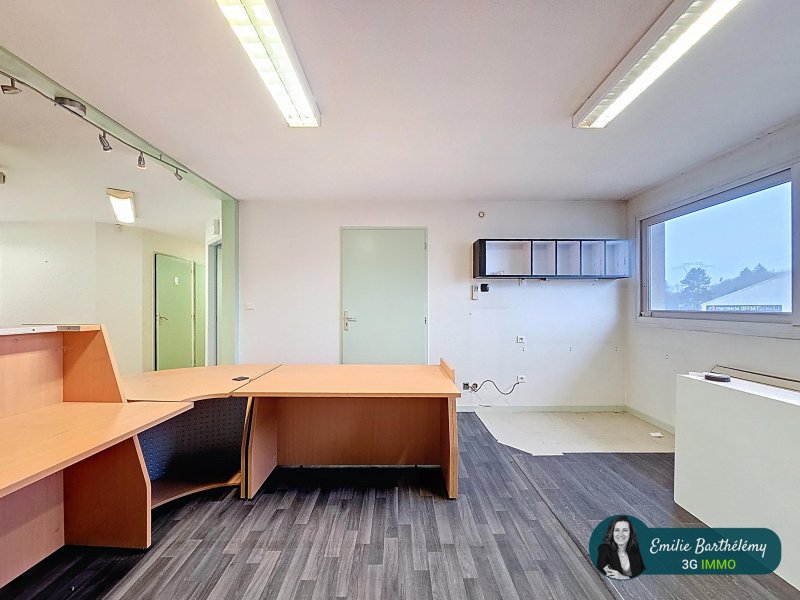 Local Industriel / Bâtiment à Reignier-Ésery (74930) - Photo 5