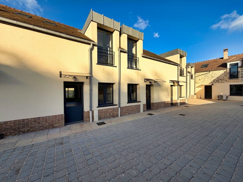 Maison à Savigny-le-Temple (77176) - Photo 2