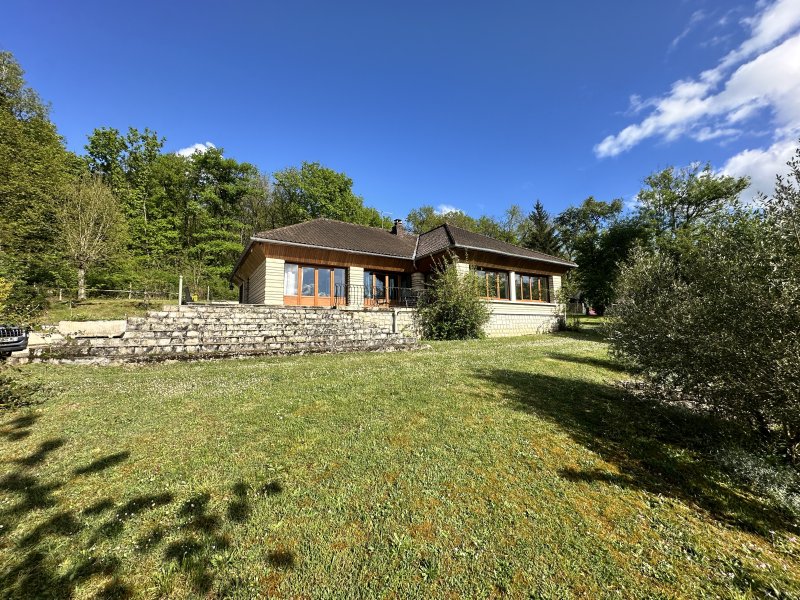 Maison à Bagneaux-sur-Loing (77167)