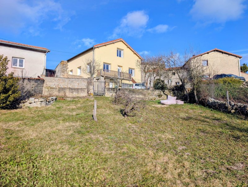Maison avec dépendance à Saint-Maurice-en-Gourgois (42240) - Photo 2