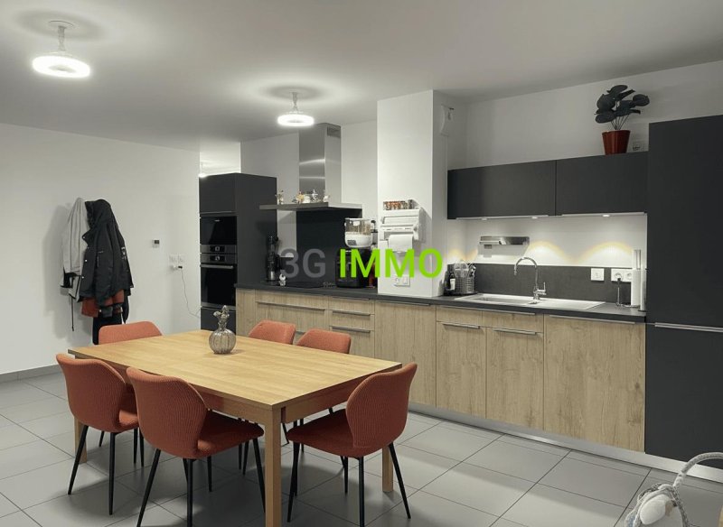 Appartement T4 à Saint-Pierre-en-Faucigny (74800) - Photo 3