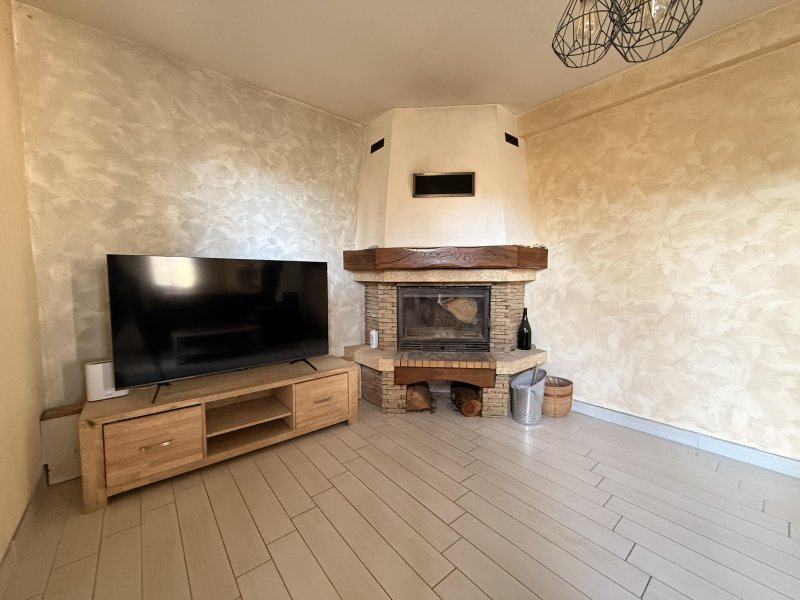 Maison de village à Sainte-Colombe-sur-l'Hers (11230) - Photo 5