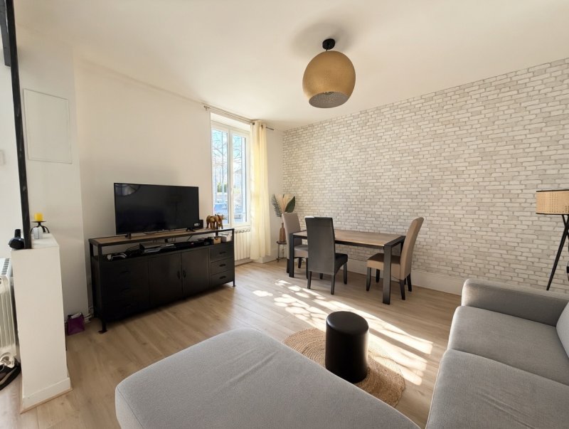 Maison à Moret-Loing-et-Orvanne (77250) - Photo 3