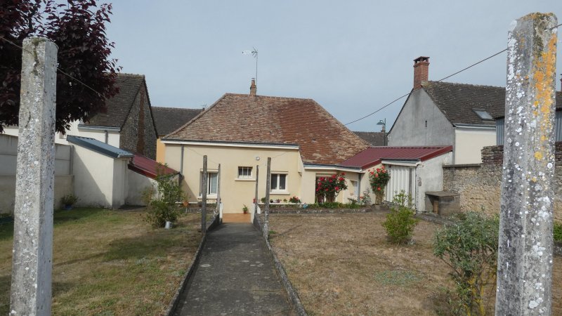 Photo 1