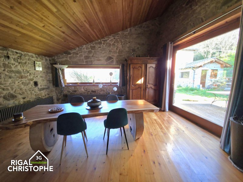 Maison d'architecte à Cambounès (81260)