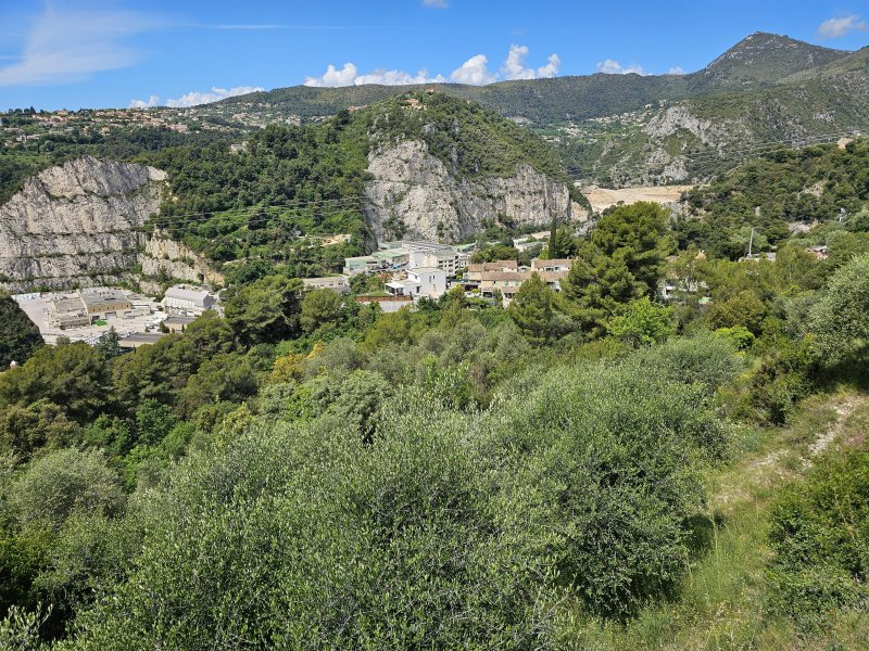 Terrain à Saint-André-de-la-Roche (06730)