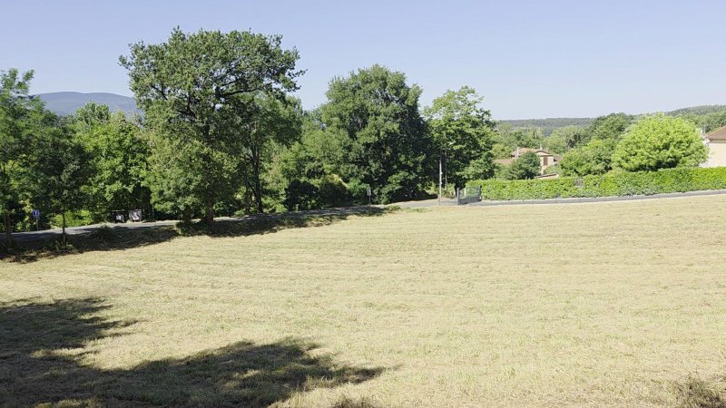 Terrain constructible à Payrin-Augmontel (81660)