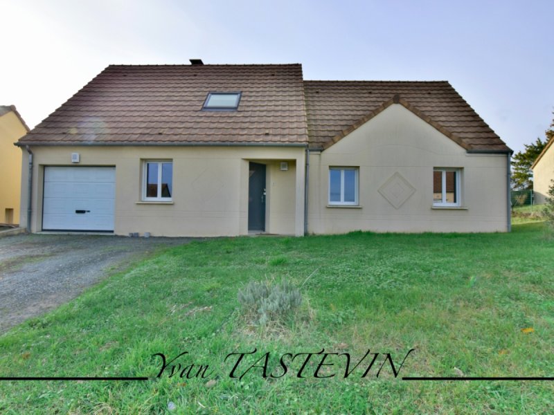 Maison à Villaines-La-Gonais (72400)