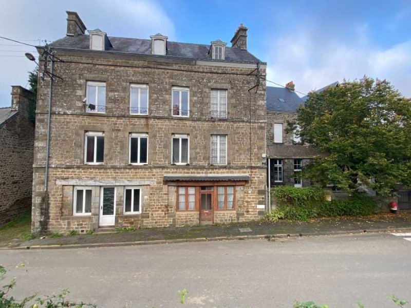Maison à Couesmes-Vaucé (53300)