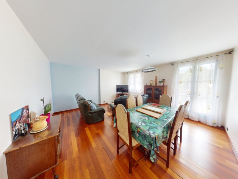 Appartement à Saint-Pierre-Lès-Nemours (77140)