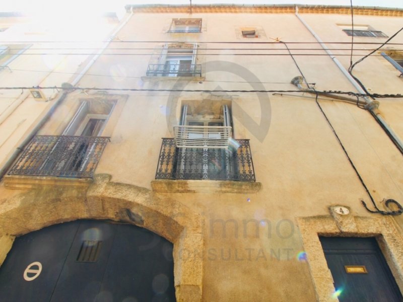 Immeuble à Pézenas (34120)