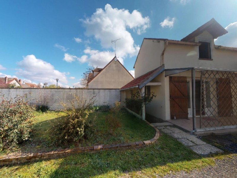 Maison à Montcourt-Fromonville (77140)