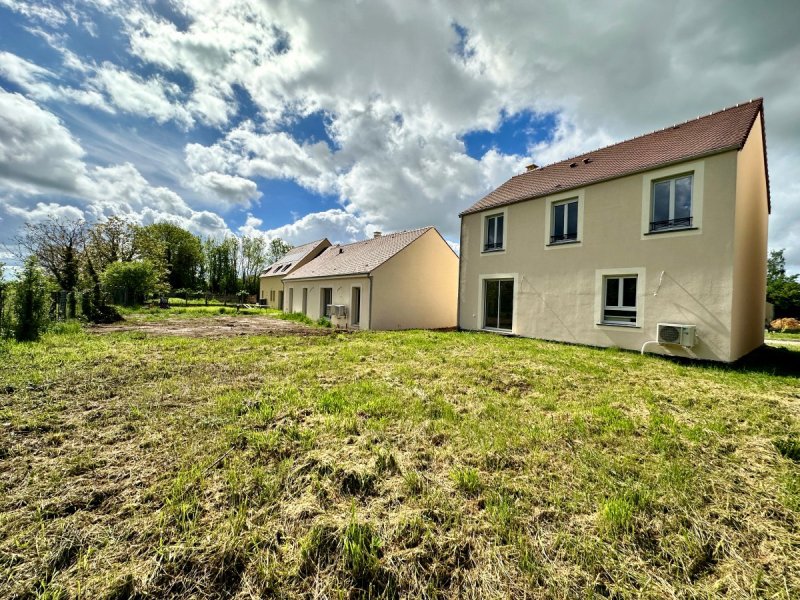 Maison à Grez-Sur-Loing (77880)