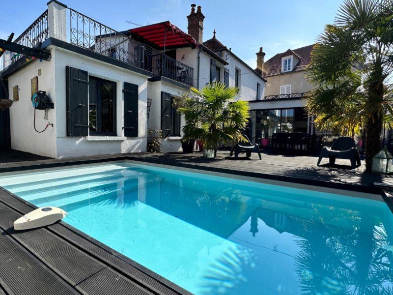 Maison à Bois-Le-Roi (77590)